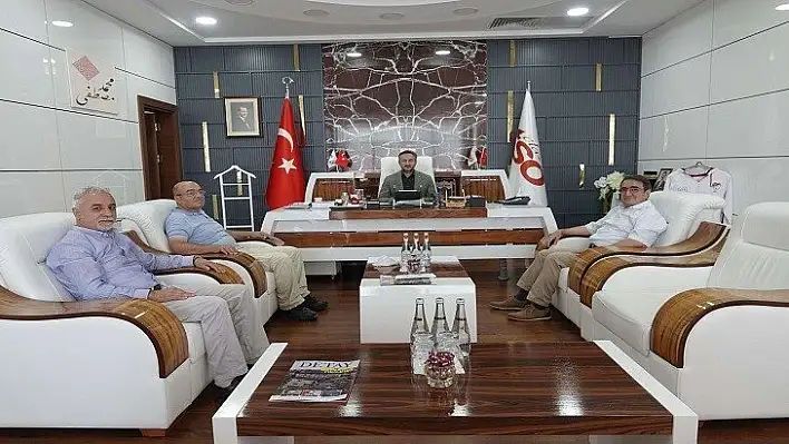 Elazığ Yayınları Kütüphanesine İlk Bağışlar Yapıldı