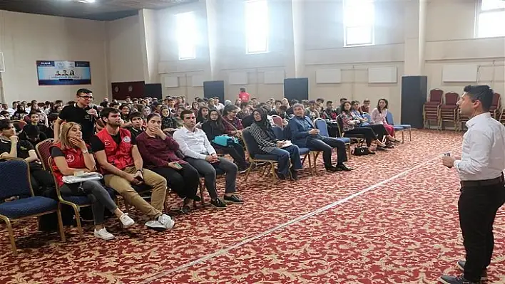 Elazığ'da Gençlere Ruh Sağlığı ve Psikolojik Dayanıklılık Semineri verildi