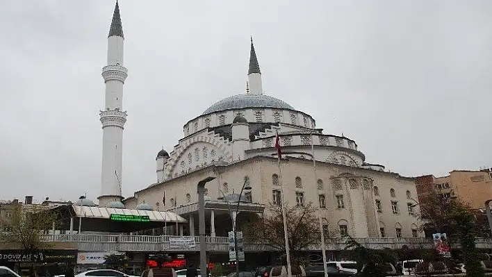 Elazığ'da iki büyük cami bakım ve onarıma alındı