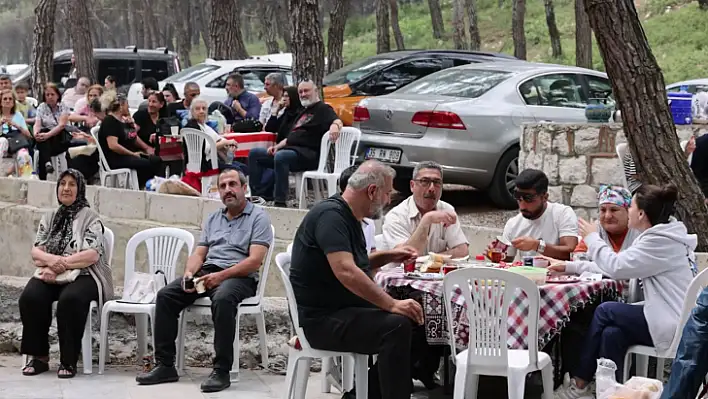 Elazığlılar peynirli ekmek şöleninde buluştu