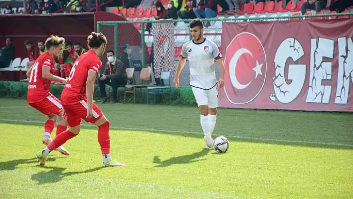 Elazığspor'da Selim Enes sezonu kapattı