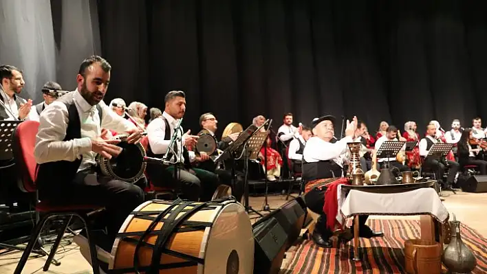 Fırat Üniversitesi Gazeteciler Gününe özel konser düzenledi