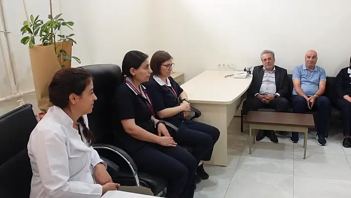 Fırat Üniversitesi Hastanesi'nde Diyetisyenler Günü kutlandı