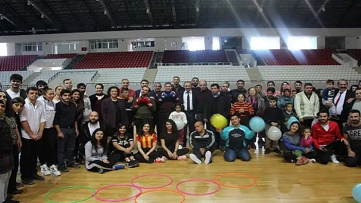 Fırat Üniversitesi'nde Engelliler Şenliği Yapıldı