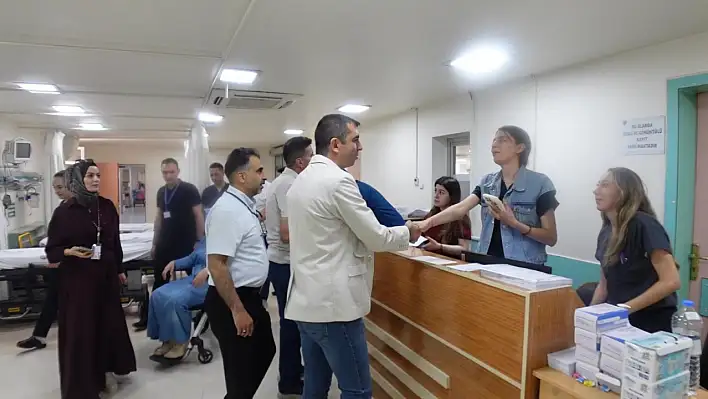 FÜ Hastanesi Başhekim Yardımcısı YUR, hasta ve görevli personeli ziyaret etti