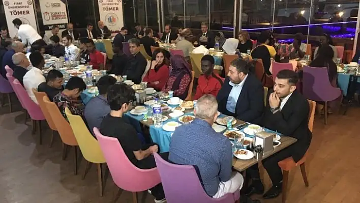 FÜ'ye 7 yılda  gelen yabancı öğrenci sayısı 62 kat arttı