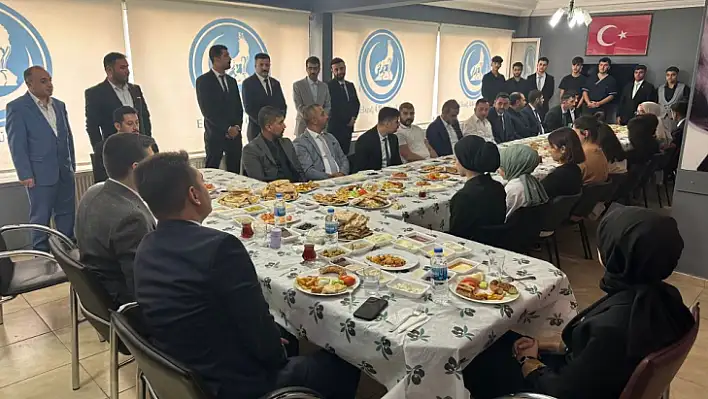 Genel Başkan Yıldırım, Elazığ il başkanlığı ile bir araya geldi 