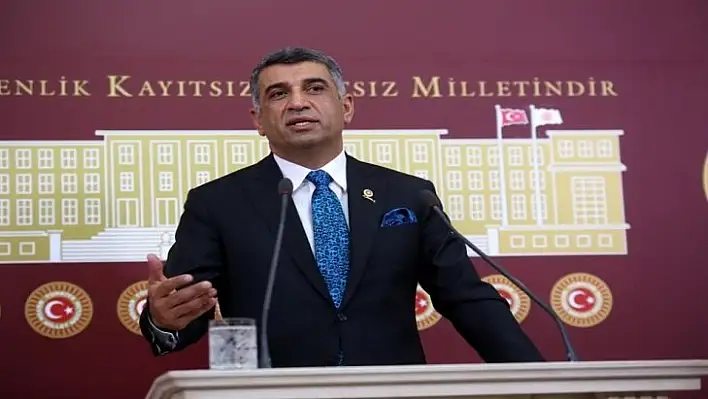 Gürsel Erol, 'Elazığ'da gelenek ve bürokrasi ayaklar altına alınmıştır'