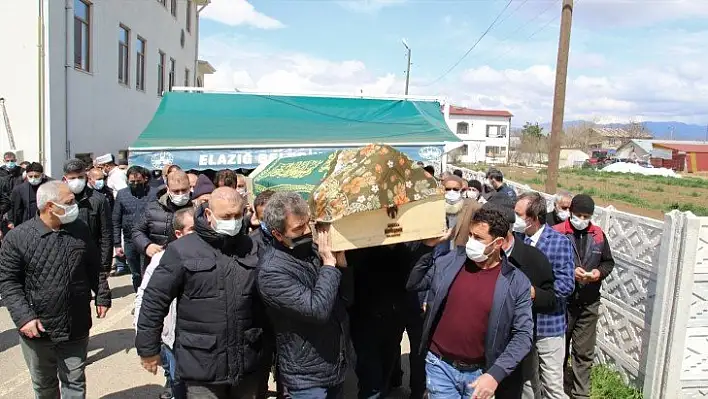 Hamile anne ve 2 yaşındaki oğlu aynı tabutta son yolculuğuna uğurlandı