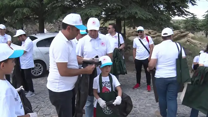 Harput'ta çevre temizliği etkinliği düzenlendi