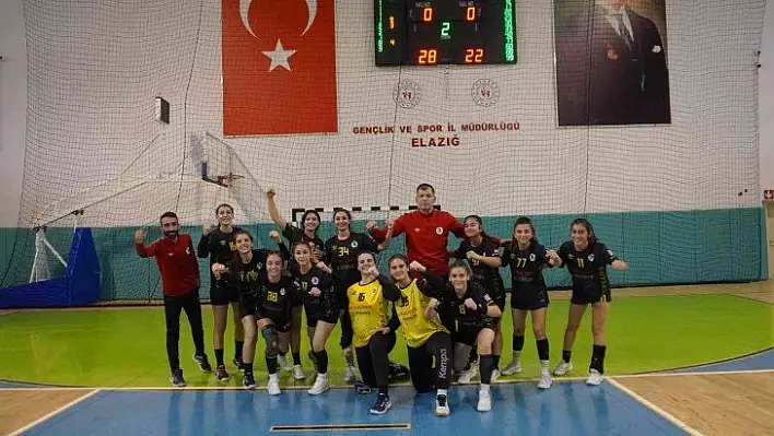 Hentbol Kadınlar 1. Lig: Elazığ Sosyal Yardımlaşma: 28 - Adasokağı: 22