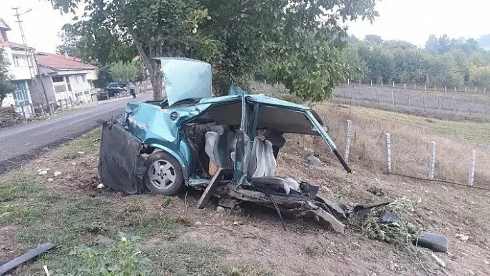 Zonguldak'ta hurdaya dönen araçtan sağ çıktı