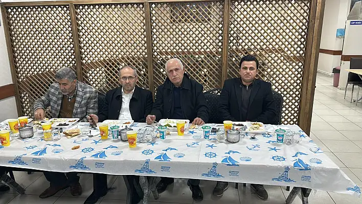 İl Müftülüğünden, üniversite öğrencilerine iftar sofrası