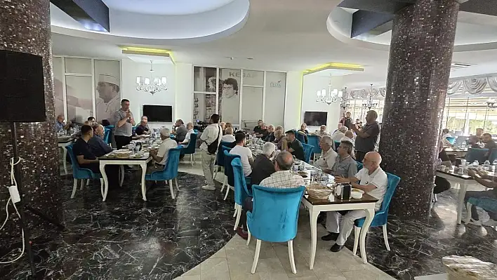 Işıkver, Taş Medreselilerle istişare toplantısında bir araya geldi