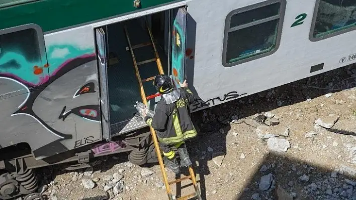 İtalya'nın kuzeyinde tren raydan çıktı: 3 yaralı