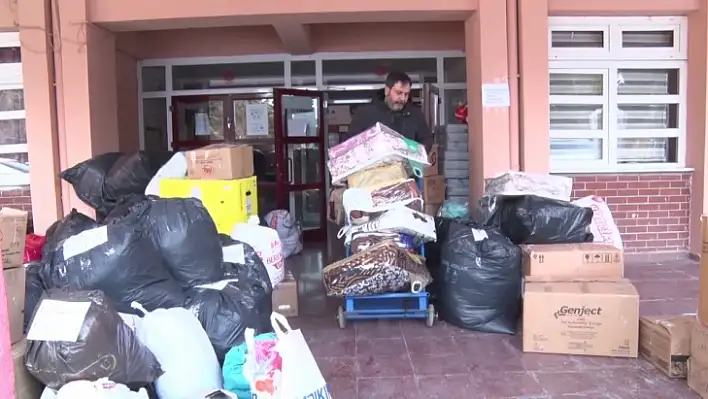 Memur Sen Elazığ Temsilciliğinden depremzedelere yardım eli