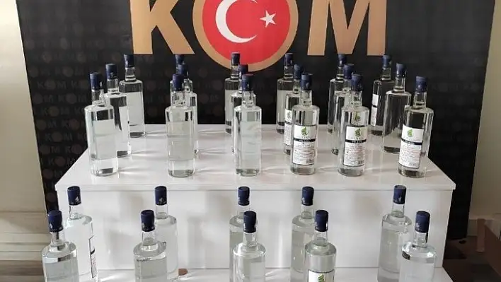 Mersin'de 32 litre sahte etil alkol ele geçirildi