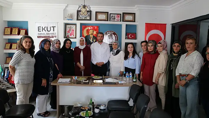 Milletvekili Nazırlı'dan EKUT'a ziyaret