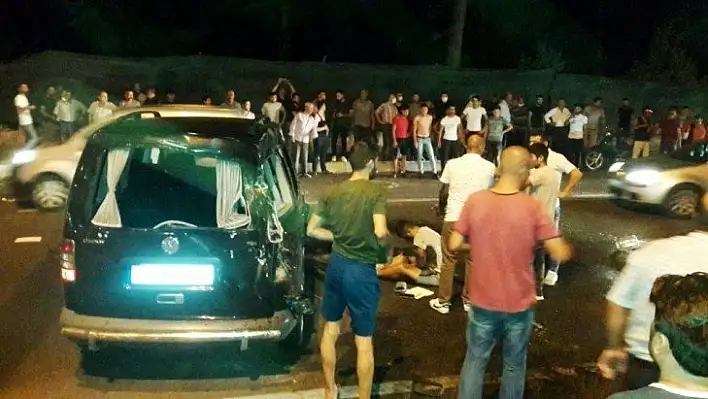 Nazilli'de feci kaza: Manevra yapan kamyonet gencin üzerine devrildi
