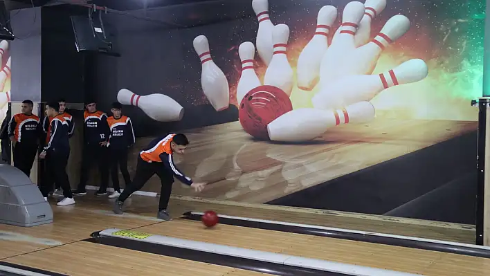 Okullar arası bowling müsabakası sona erdi