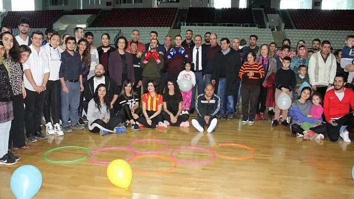 Özel bireyler spor yapıp eğlendi