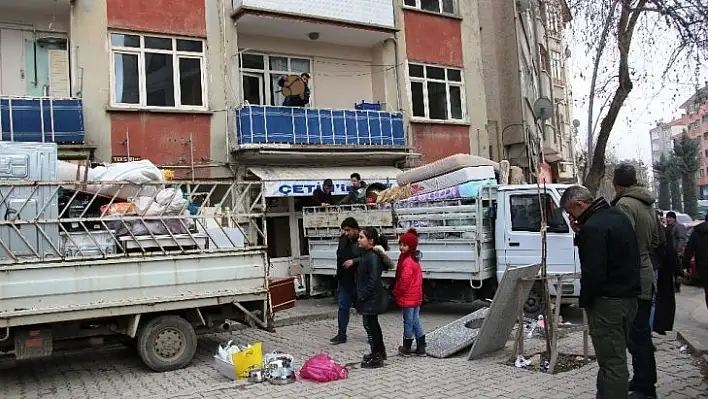 Elazığ'da 88 yapı için acil yıkım kararı