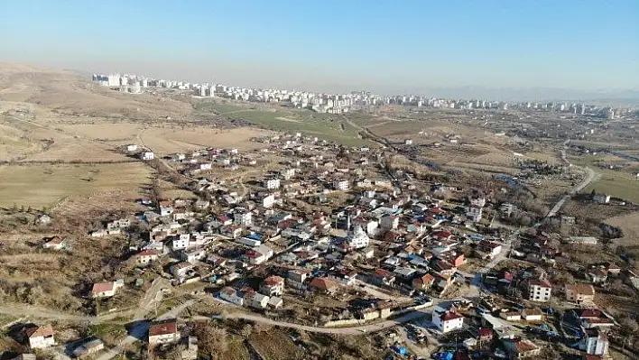 Referanduma giden o köy, mahalle olmanın mutluluğu yaşıyor