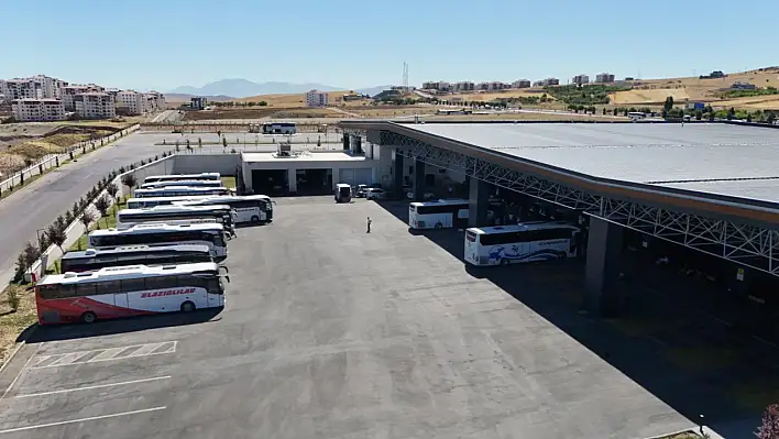 Şehirler Arası Otobüs Terminali, günde yüzlerce yolcuyu ağırlıyor