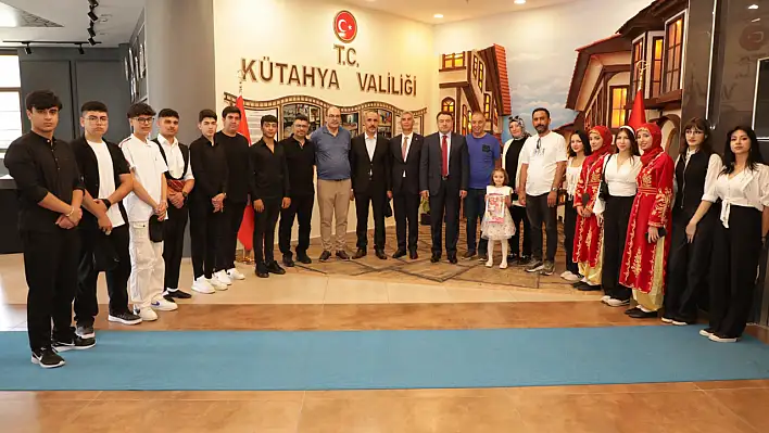 'Sesin ve Rengin Yolculuğu' projesi Kütahya'da hayat buldu