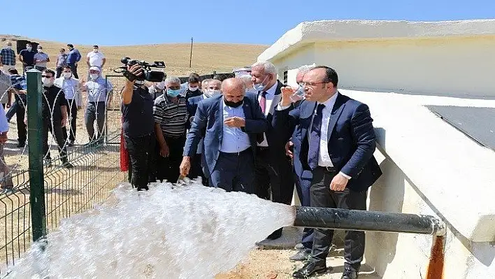 Sondaj kuyusu ve güneş panelleri hizmete açıldı