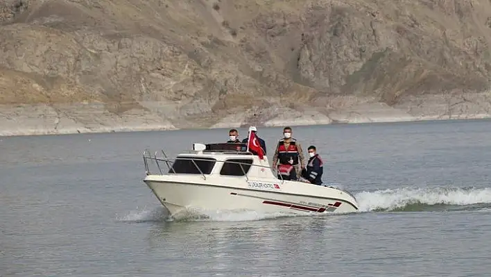 Su ürünleri av yasağı başladı, tekneler karaya çekildi