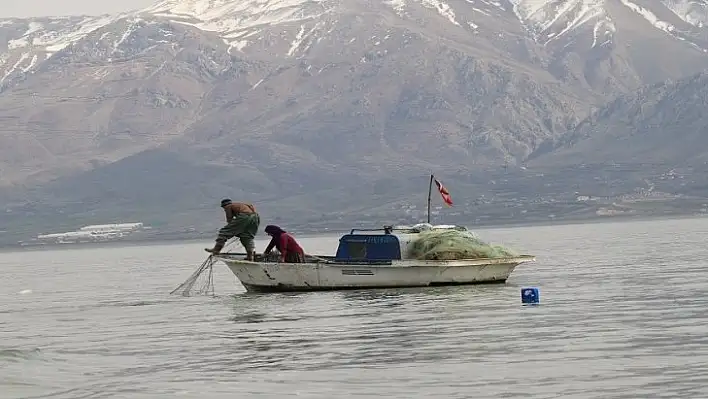 Su ürünleri av yasağı başlıyor