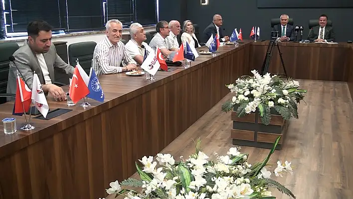 Türkiye Kent Konseyleri Birliği yönetim kurulu üyeleri Elazığ'a geldi