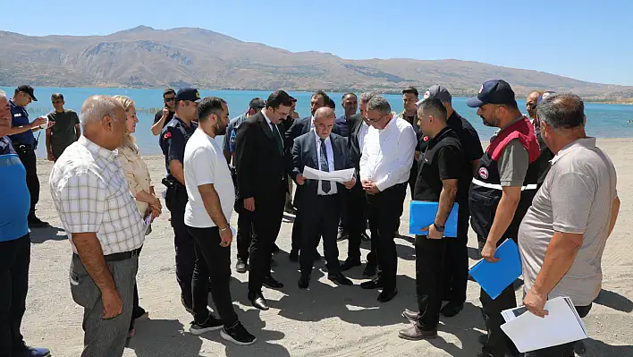Vali Hatipoğlu sahil düzenlemesi ve bisiklet yolu projesini yerinde inceledi