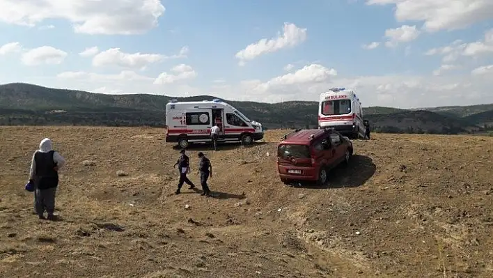 Tokat'ta virajı alamayan araç yol dışına savruldu: 3 yaralı