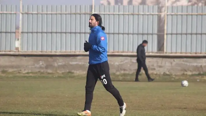 Yiğitcan Erdoğan yeniden Elazığspor'da