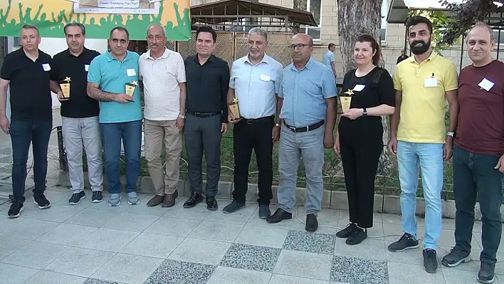 Yıllar sonra bir araya geldiler