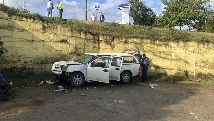 Zonguldak'ta bir kişi kahvaltıya gittiği karı kocayı vurup aracında intihar etti