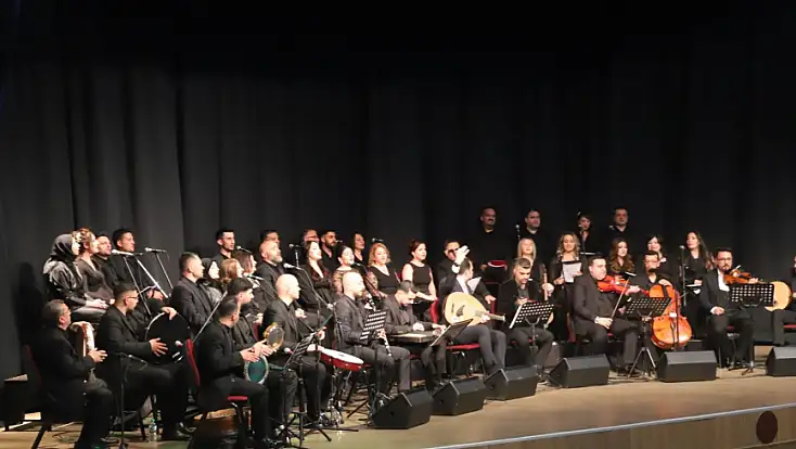 Fırat Üniversitesi Akademisyenler Korosunun konseri büyük beğeni aldı