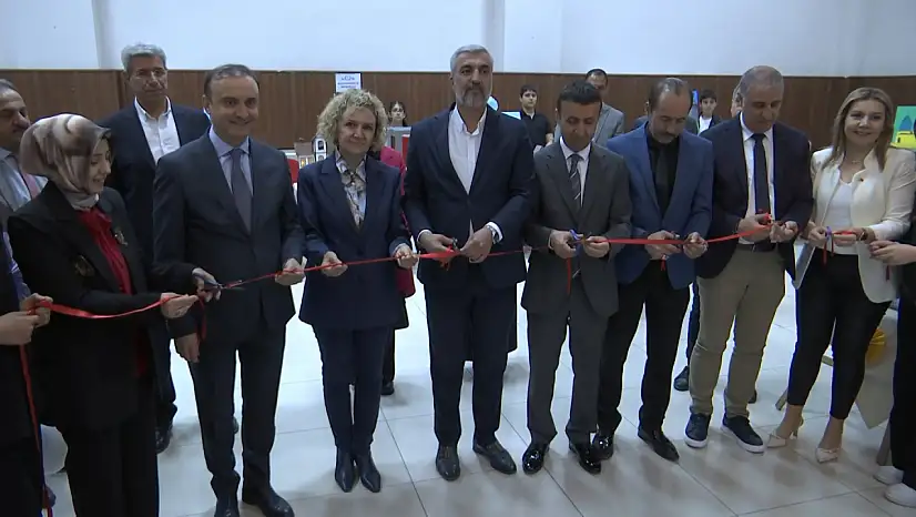 Dilimizin Zenginlikleri projesi kapsamında sergi ve koro gösterisi