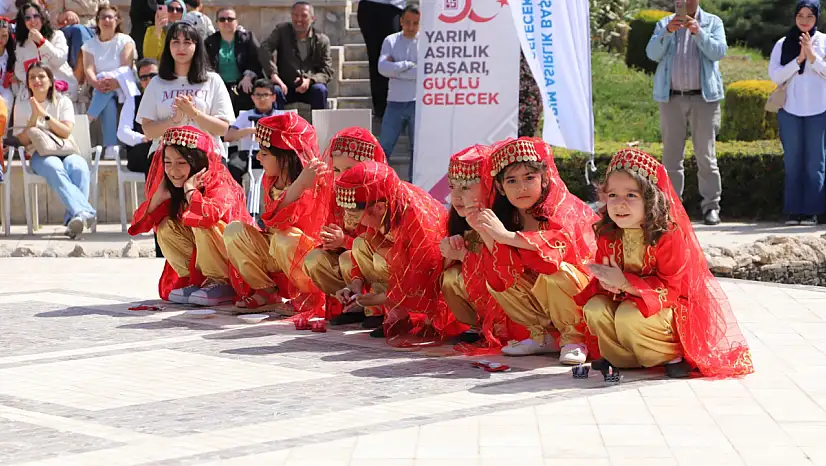 Fırat Üniversitesinde 23 Nisan Coşkusu
