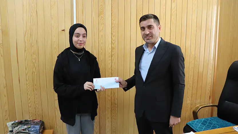 Dereceye giren öğrenciler ödüllendirildi