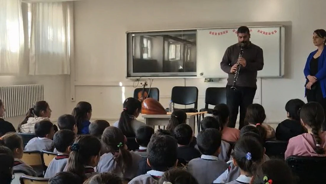 Arıcak'ta ‘Müzik Aletlerini Tanıyoruz’ etkinliği