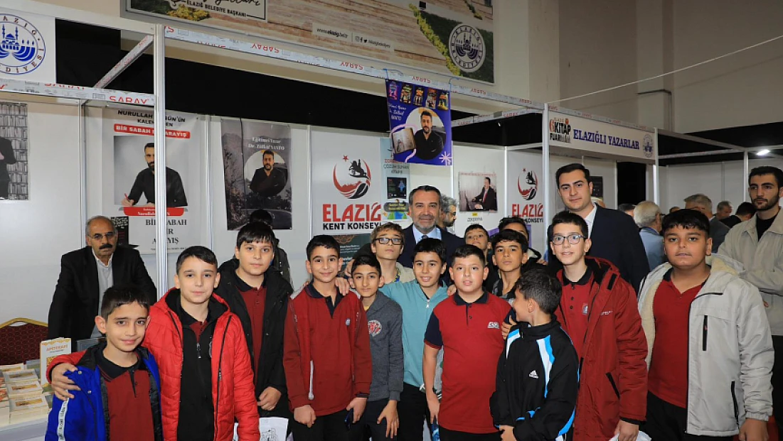 Başkan Şerifoğulları, 6. Kitap Fuarı’nı ziyaret etti