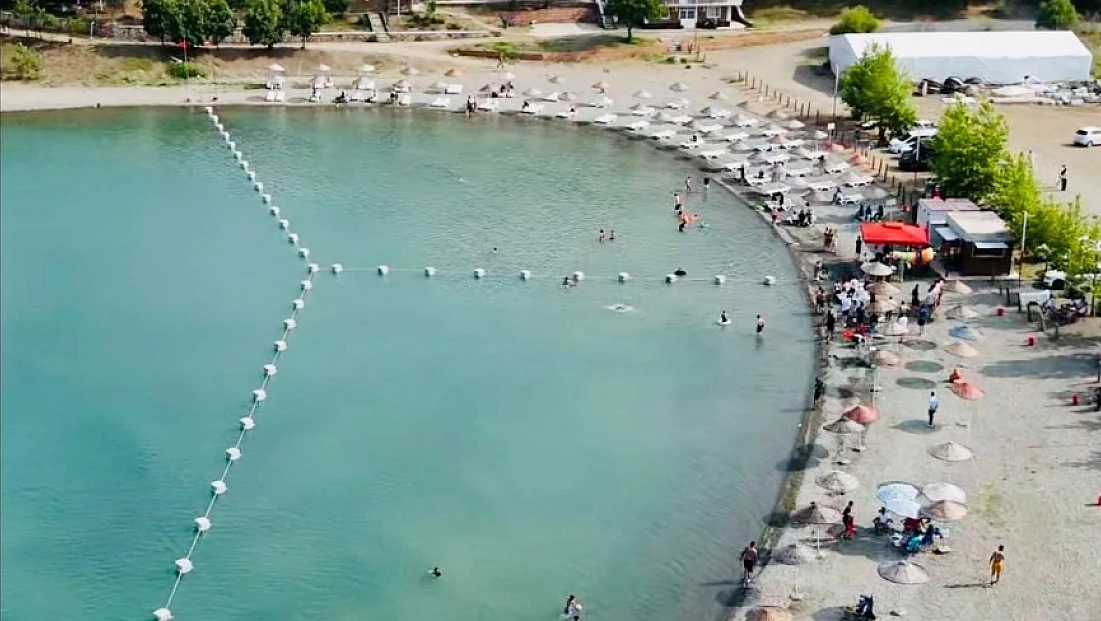Doğu’nun incisi Hazar Gölü, ziyaretçi akınına uğruyor
