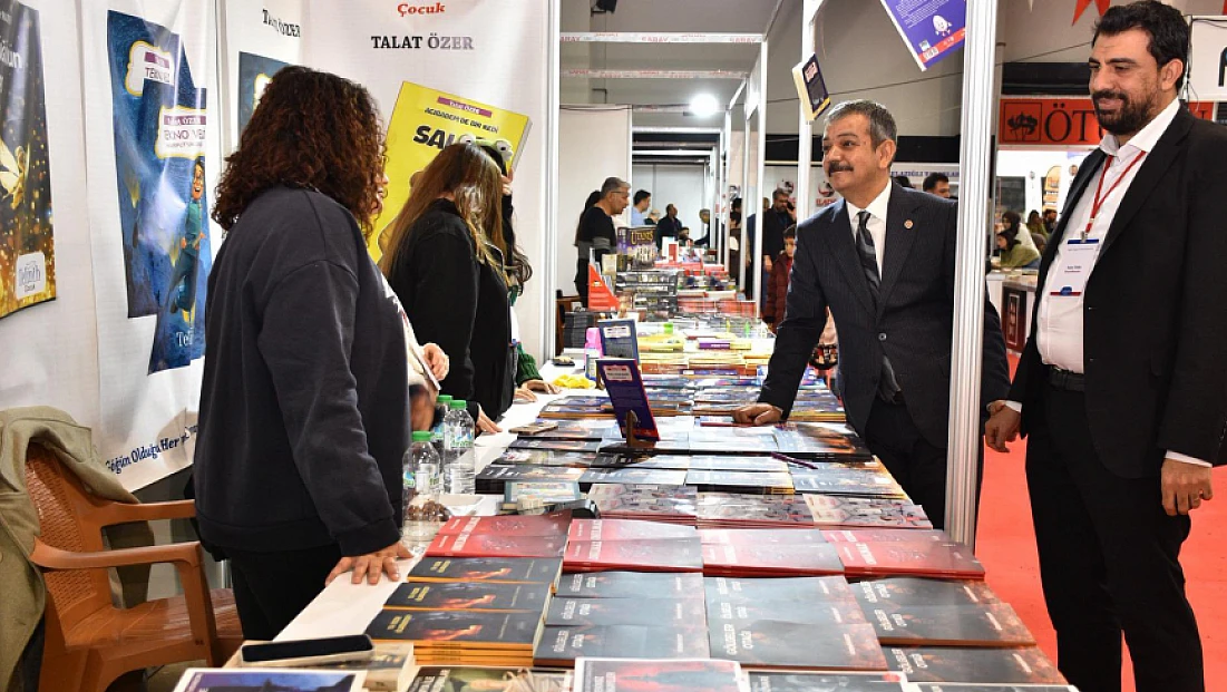 Milletvekili Keleş, Kitap Fuarı ve Kahve Festivali’ni gezdi