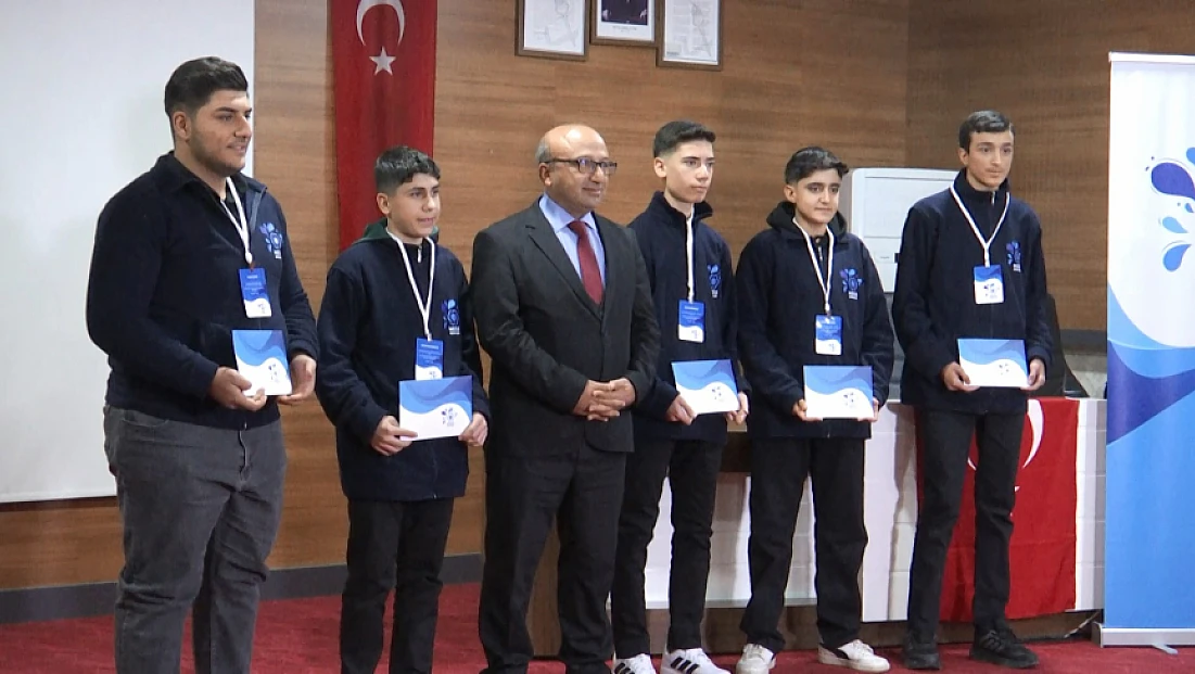 Öğrenciler MESS Eğitim Vakfı tarafından ödüllendirildi