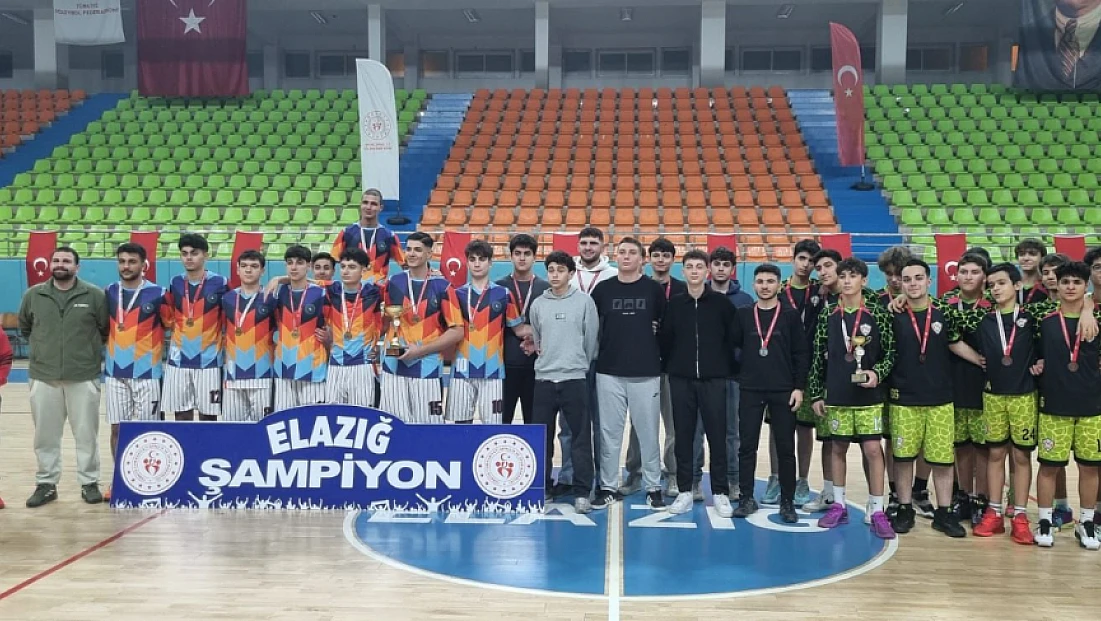 U18 Erkekler Basketbol Şampiyonu Gençlik Merkezi Spor Kulübü