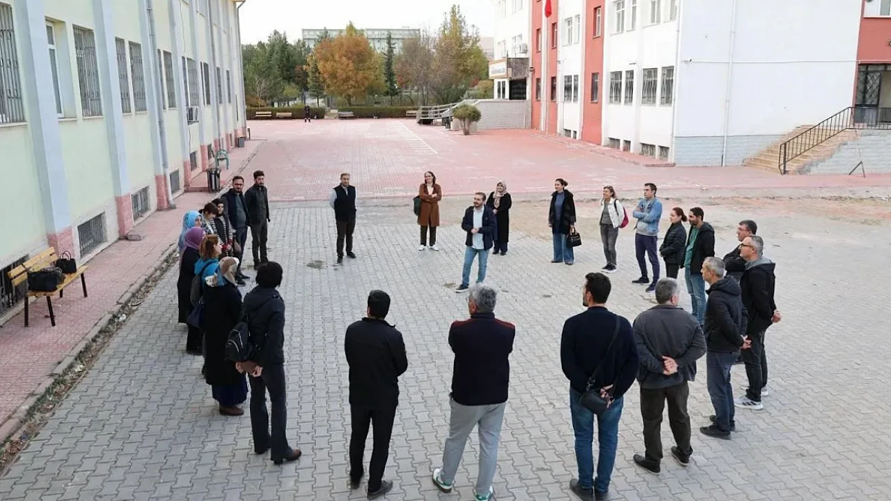 Elazığ'da 'Harezmi Eğitim Modeli' öğretmen eğitimleri başladı