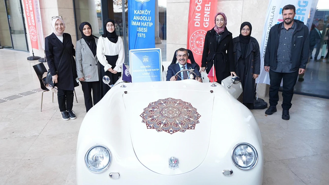 İmam Hatip Lisesi öğrencilerinden büyük başarı! 'Firuze'ye büyük ilgi